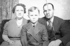 Fred & Martha Stewart Hamm with son James